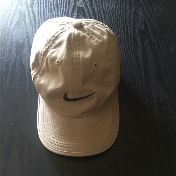 Nike Accessories - Nike hat